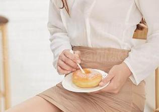 AISS爱丝(钻石版) - 和服下的陈雅漫：精选写真集，心想着，和服真是古典与现代的完美结合！