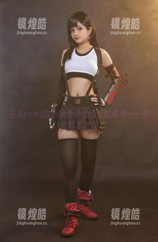 Azami 在Azami的泳池里寻觅海洋的颜色——在线写真瞬间
