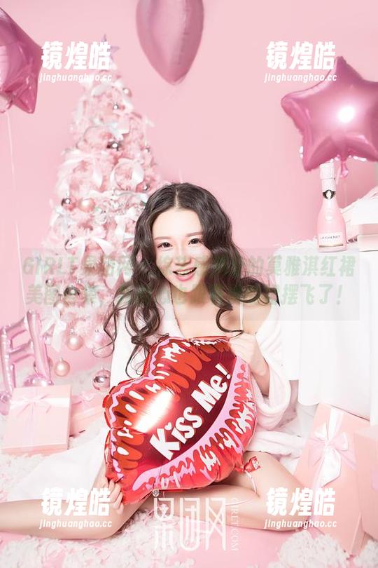 GIRLT果团网-莫雅淇 GIRLT果团网 - 综艺感满分的莫雅淇红裙美图合集,我的心也跟着她的裙摆飞了!