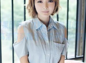 GIRLT果团网 - 沈醉在陈雅漫的白裙中，高清写真藏着我说不出的情愫