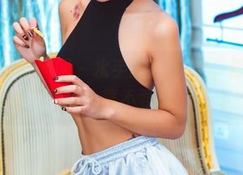 GIRLT果团网 - 水手服VS阳光，陈雅漫的免费写真，要不要nice一下？