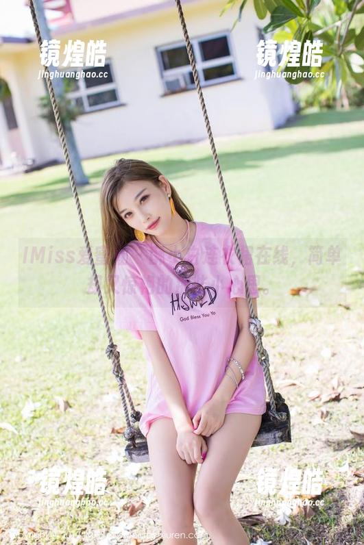 IMiss爱蜜社 - 酥小白连衣裙在线，简单却又惊艳的那些小心思。