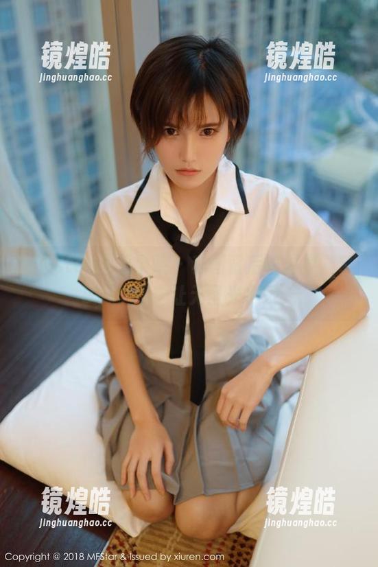 MFStar模范学院 - 套图背后的温柔，SiByl李思宁让无圣光也发光