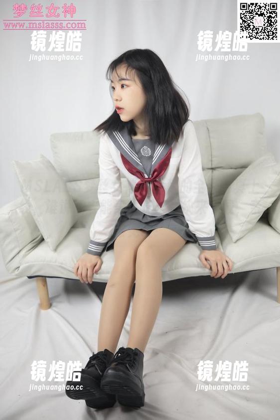 MSLASS梦丝女神-小穆 MSLASS梦丝女神 - 小穆的全套写真上线,谁说毛衣能盖住长腿?快来下载,亲眼见证!