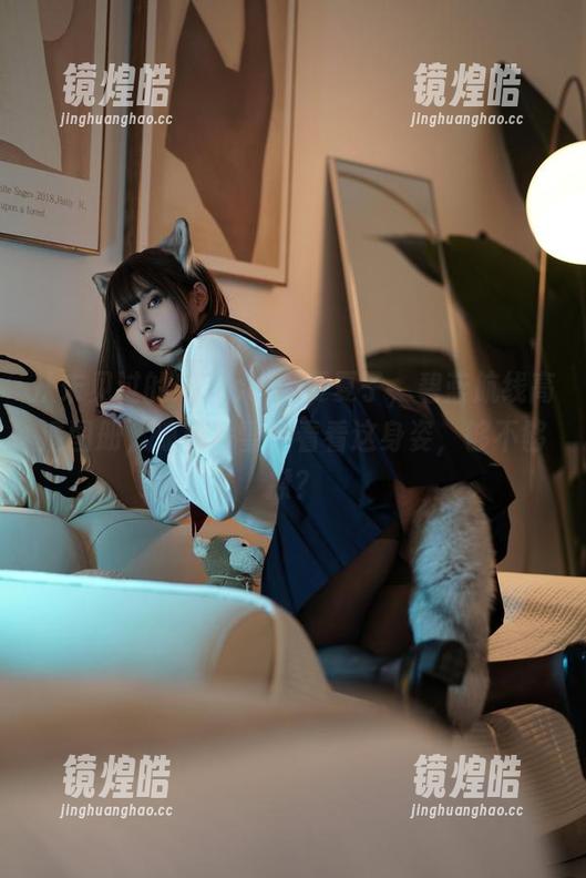Natsuko夏夏子 从未见过的Natsuko夏夏子,碧蓝航线高清图册,凉夜香雪,看看这身姿,够不够撩?