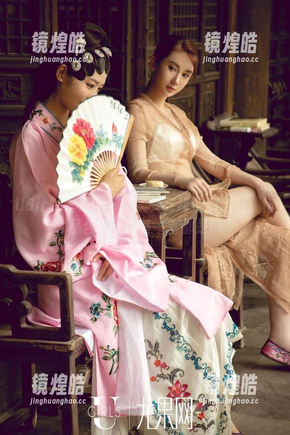 UGirls尤果网-张美荧 UGirls尤果网 - 张美荧与粉色的邂逅:作品合集中的每一笔都是诗
