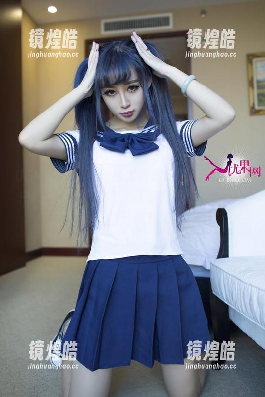 UGirls尤果网-萌汉药baby UGirls尤果网 - 晒太阳的萌汉药baby:户外写真不只要图,还要把那些好玩的表情全都记录下来!
