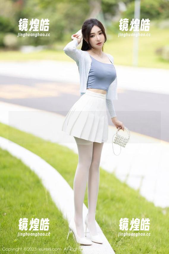 Xiuren秀人网 - 揉碎光影的Elise谭晓彤：全套纯白作品，梦游般的感觉真奇妙