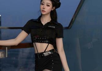Xiuren秀人网 - 这组Yomi悠蜜海边美图，简直是“躲在海里打ت”也要出来点赞的那种感觉！