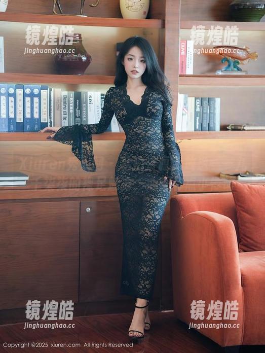 Xiuren秀人网 - 私拍资源大放送——九千柒柒的裸足魅力，心都有点小悸动