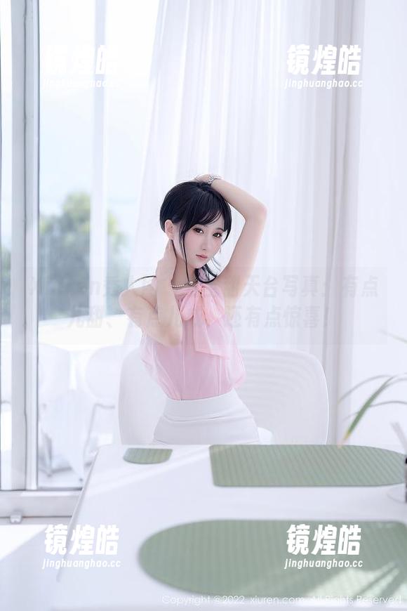 Xiuren秀人网-宝宝甜 Xiuren秀人网 - 宝宝甜天台写真:有点儿甜、有点儿咸,还有点惊喜!