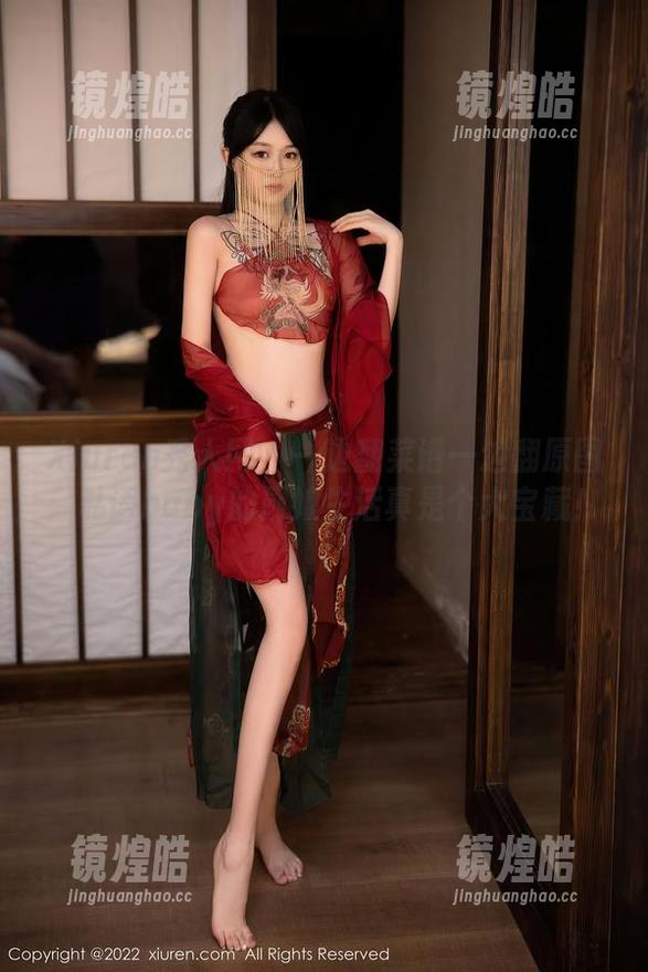 Xiuren秀人网-私语baby Xiuren秀人网 - 一边翻菜谱一边翻原图:私语baby的厨娘生活真是个大宝藏!