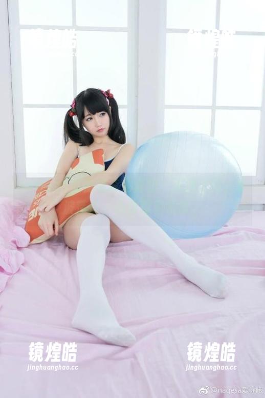 nagesa魔物喵泳池套图：深浅之间，水波荡漾，心也跟着跳跃。