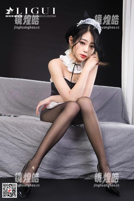 丽柜 - 当子晴遇上瑜伽：一组写真合集，舒展与隐秘的完美平衡