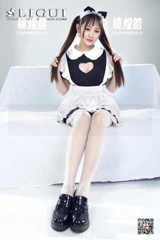 丽柜-小智贤 丽柜 - 最新图包速递:小智贤的“莲情”让人既陶醉又无奈,这姑娘可真会玩啊。