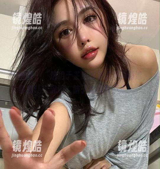 于芷晴 微密圈 - “这组于芷晴的夏天写真精选,太容易让人沉迷,脑子里回放不止!”;