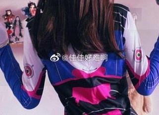 当双马尾遇见美图，佳佳好难啊的私房世界真是个意外的惊喜。