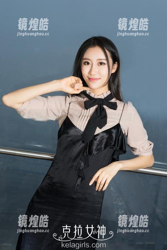克拉女神-孟君 克拉女神 - 网袜拉低了袜子的标准!孟君图片合集,不信你来看看!