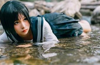 这组黑色包裹下的图片，兔玩映画居然又让我眼前一亮！