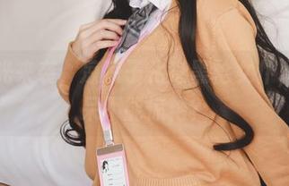 无圣光来袭，凉凉子化身黑枪女仆，谁说呆不能惊艳？