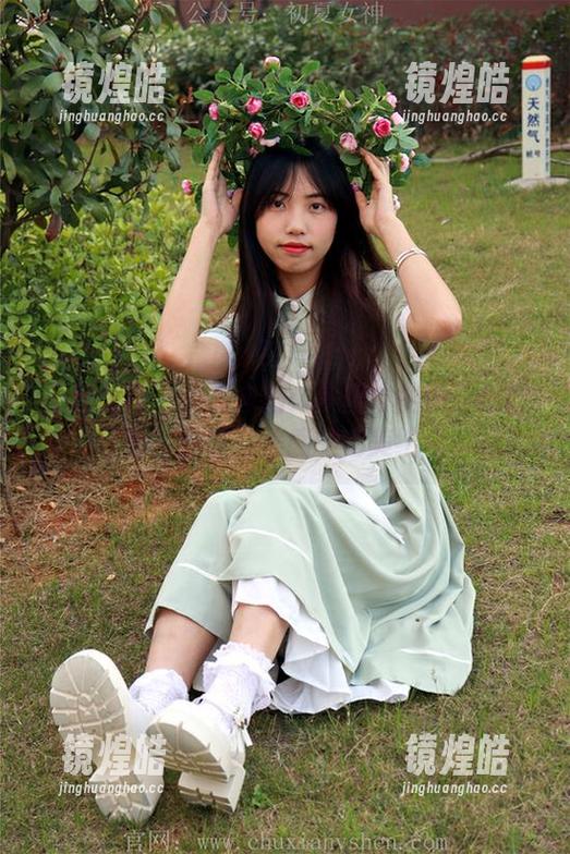 初夏女神-点点 初夏女神 - 点点自拍:美图中的慢动作时刻,趣味与美感的完美结合