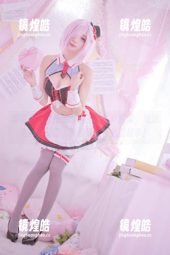 周叽是可爱兔兔你这回的写真图集，绝对是暴行精二，真想知道背后的故事！