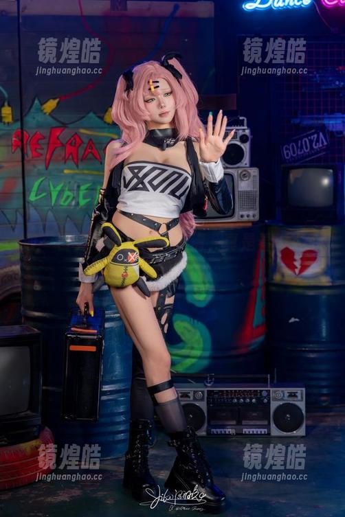 咬一口兔娘 咬一口兔娘校服在线高清,真是看得人心里暖暖的