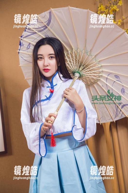 头条女神-李由美 头条女神 - 李由美黑色私房作品:一场色彩与情感的探戈