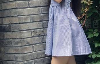 头条女神 - “竟然免费！梦心玥黑色图集，想看不得不看啊！“