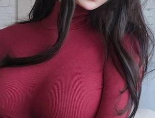 女主K的自拍原图，感觉cos的灵感还没到位？