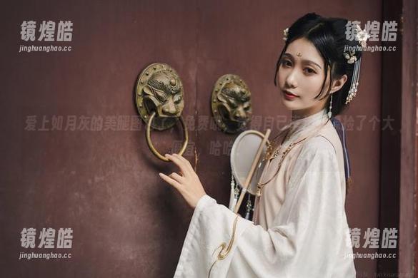 如月灰 爱上如月灰的美腿图包了,免费哦,觉得自己幸运得像捡了个大便宜,哈哈!