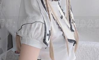最新写真：小容仔咕咕咕w用办公室的幽默打破工作压抑！