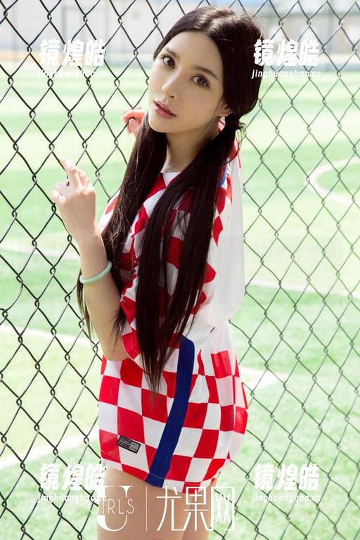 尤果网-李凌子 尤果网 - 李凌子最新图集:妹妹的新发型真的是一言难尽…