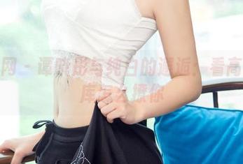 尤果网 - 谭晓彤与纯白的邂逅：看高清图库怎么撩你