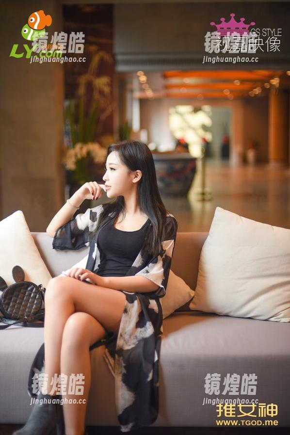 推女神 - 施忆佳的旗袍照片，富有灵魂的高清图库，你想一探究竟！