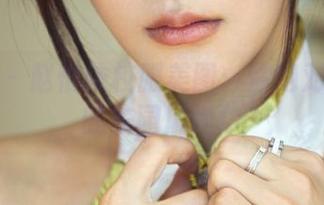 推女郎 - 赵惟依校服美图：你绝对想不到的校园风尚！