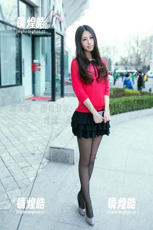 推女郎 - 图包分享：看陆瓷如何用旗袍把传统一扔进时尚圈。