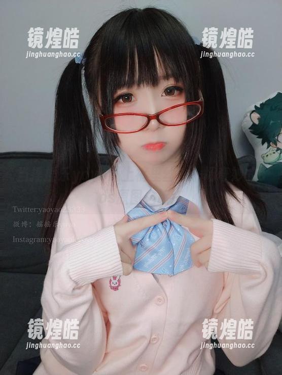 摇摇乐yoyo 当摇摇乐yoyo遇上裤里丝:一场奇妙的cos原图之旅!
