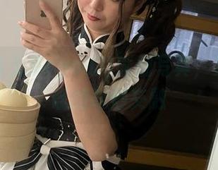 一起来看无筝ryou的瑜伽写真，灵动与静谧的奇妙交融