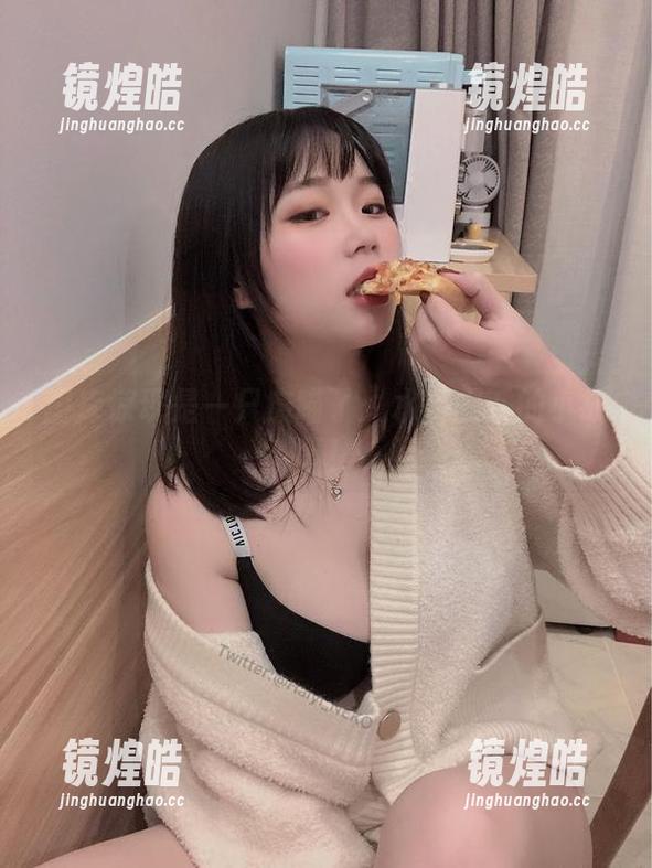 是一只废喵了 图库惊现是一只废喵了:水手服下的小故事!