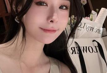 微密圈 - 办公室趣事：是小逗逗教你如何让网盘里的作品更有趣！