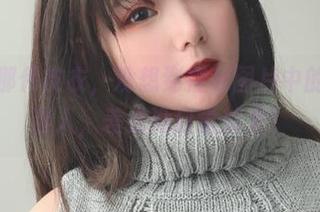 是青水那件皮衣，没想到福利图片中的她如此迷人，差点没自觉转发！
