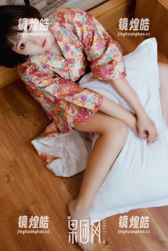 果团网-陈迪娅 果团网 - 棉袜在身,图库在手,陈迪娅教你如何优雅走天下!