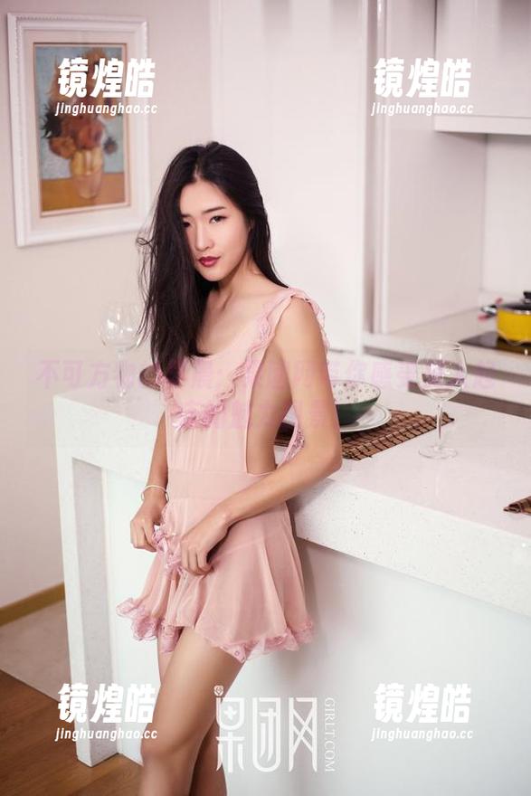 果团网 不可方物的早晨:果团网带你感受美人起床的魅力图景!