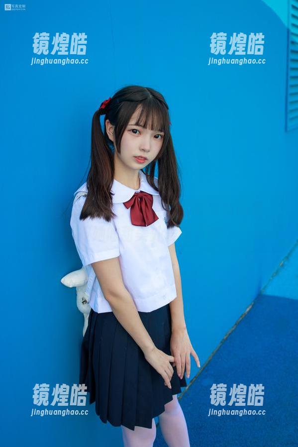 森萝财团新图包：可爱公主妹妹丝袜秀，别被她的甜美外表迷了哦！
