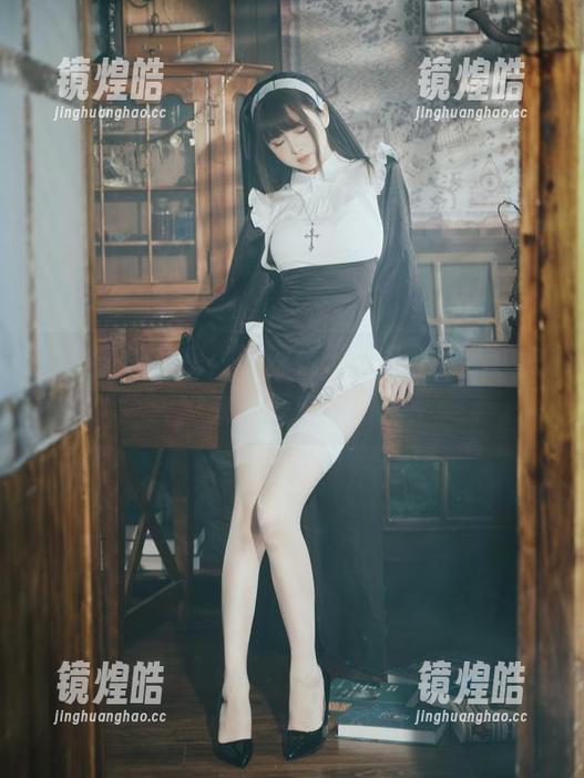 锁住了的秘密：河豚抚子作品集更新，快来一探究竟！