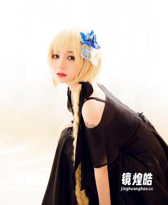 美图来了：洛丽塔大哥身穿制服，感觉我好像在看时尚杂志！