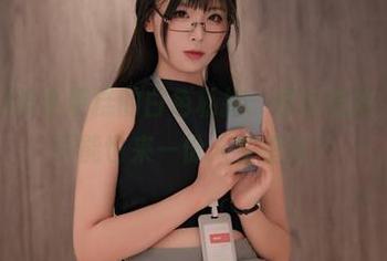 海克斯科技小蛋糕的白色私拍：我只想问，蛋糕能不能也来一份人生指南？