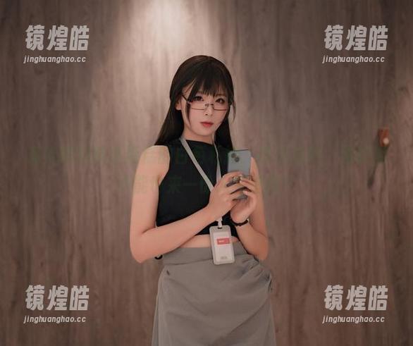 海克斯科技小蛋糕 海克斯科技小蛋糕的白色私拍:我只想问,蛋糕能不能也来一份人生指南?