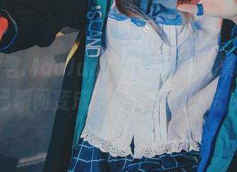 看猫君君MaoJun的女王写真合集，感觉自己瞬间变成了宫殿里的小侍从！